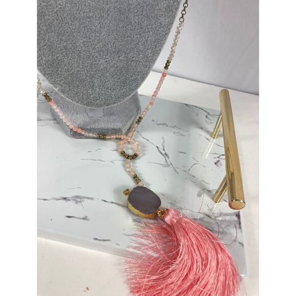 Boutique Chain Pink Tassel Necklace - Picture 2 of 2